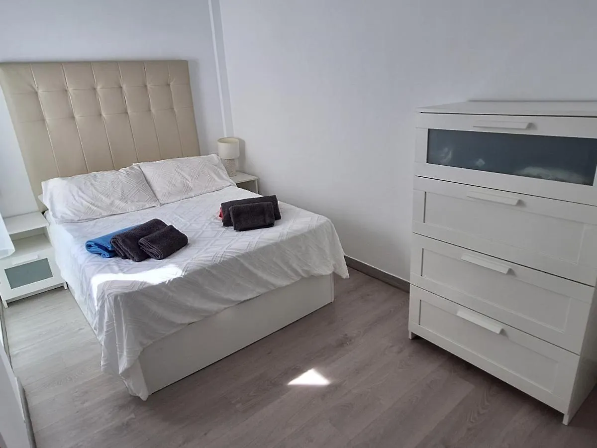 The 2 Bed-Roof Terrace-Apartment Malaga